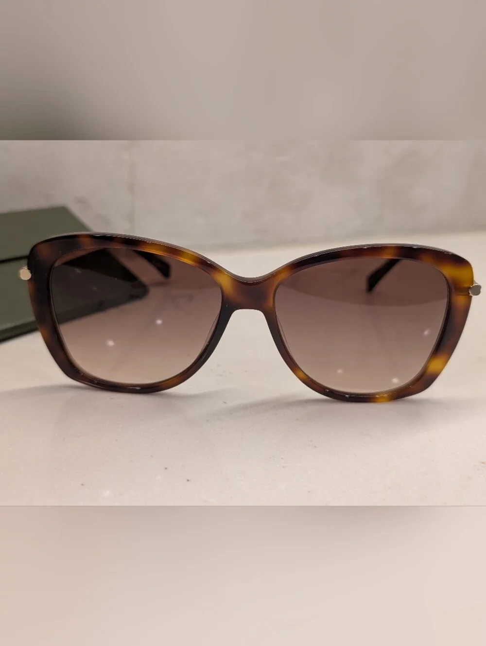 Longchamp Sunglasses - EUC - Tortoiseshell Brown - Picture 14 of 15